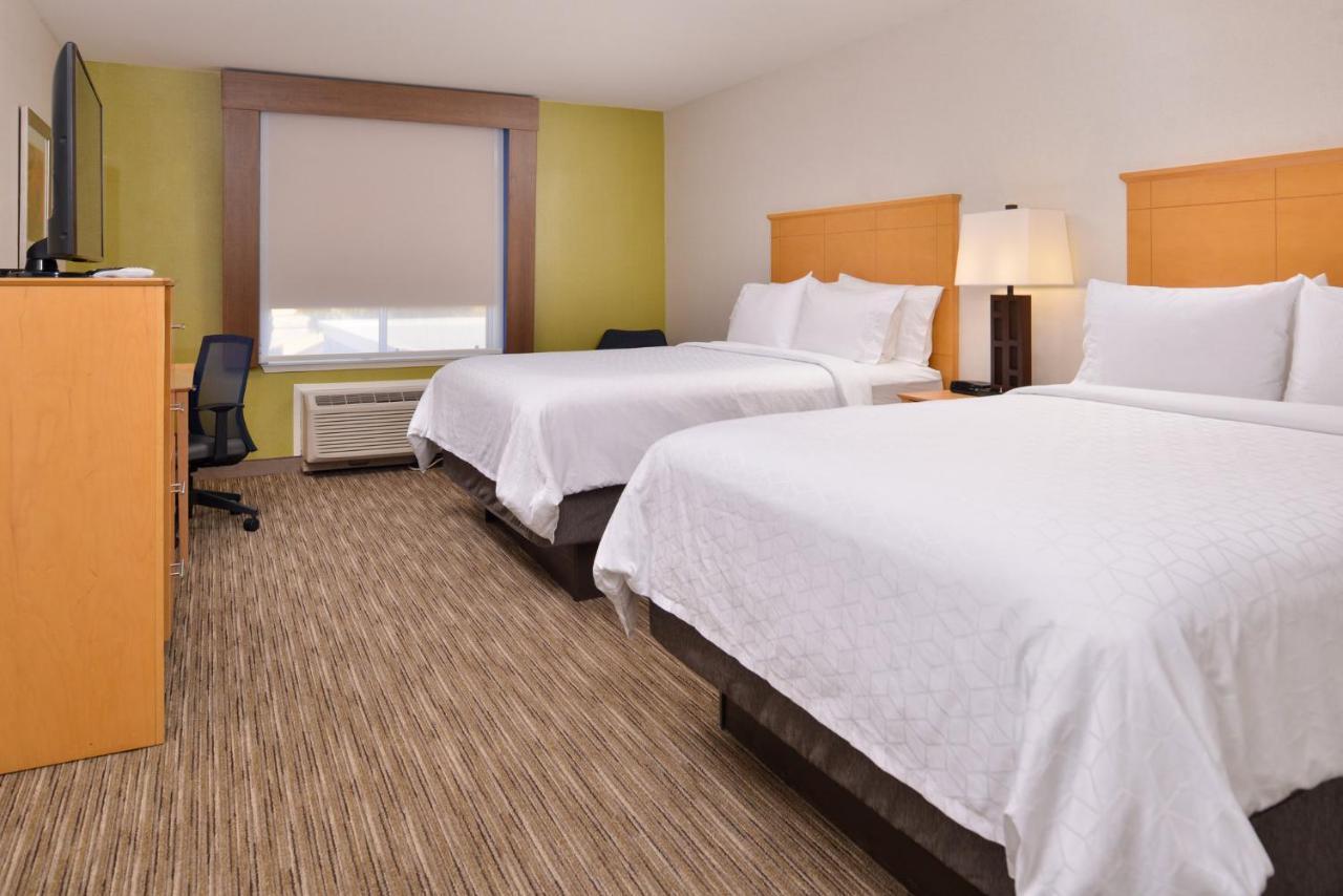 Holiday Inn Express Stockton Southeast By Ihg Esterno foto