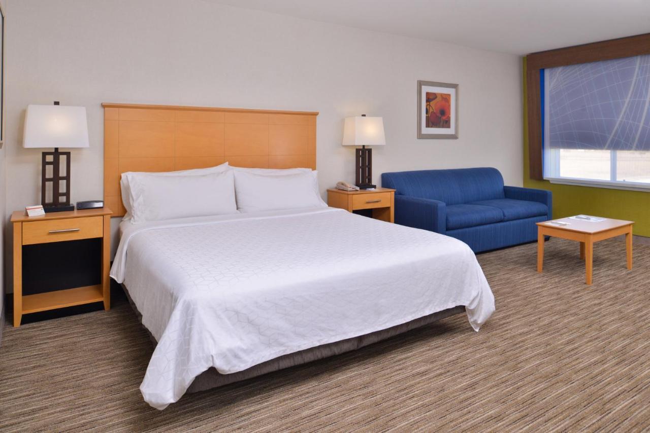 Holiday Inn Express Stockton Southeast By Ihg Esterno foto